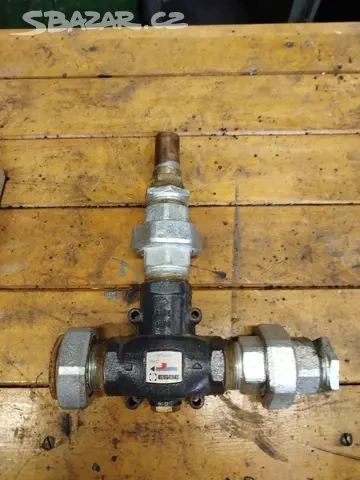 Trojcestný termostatický ventil ESBE VTC511