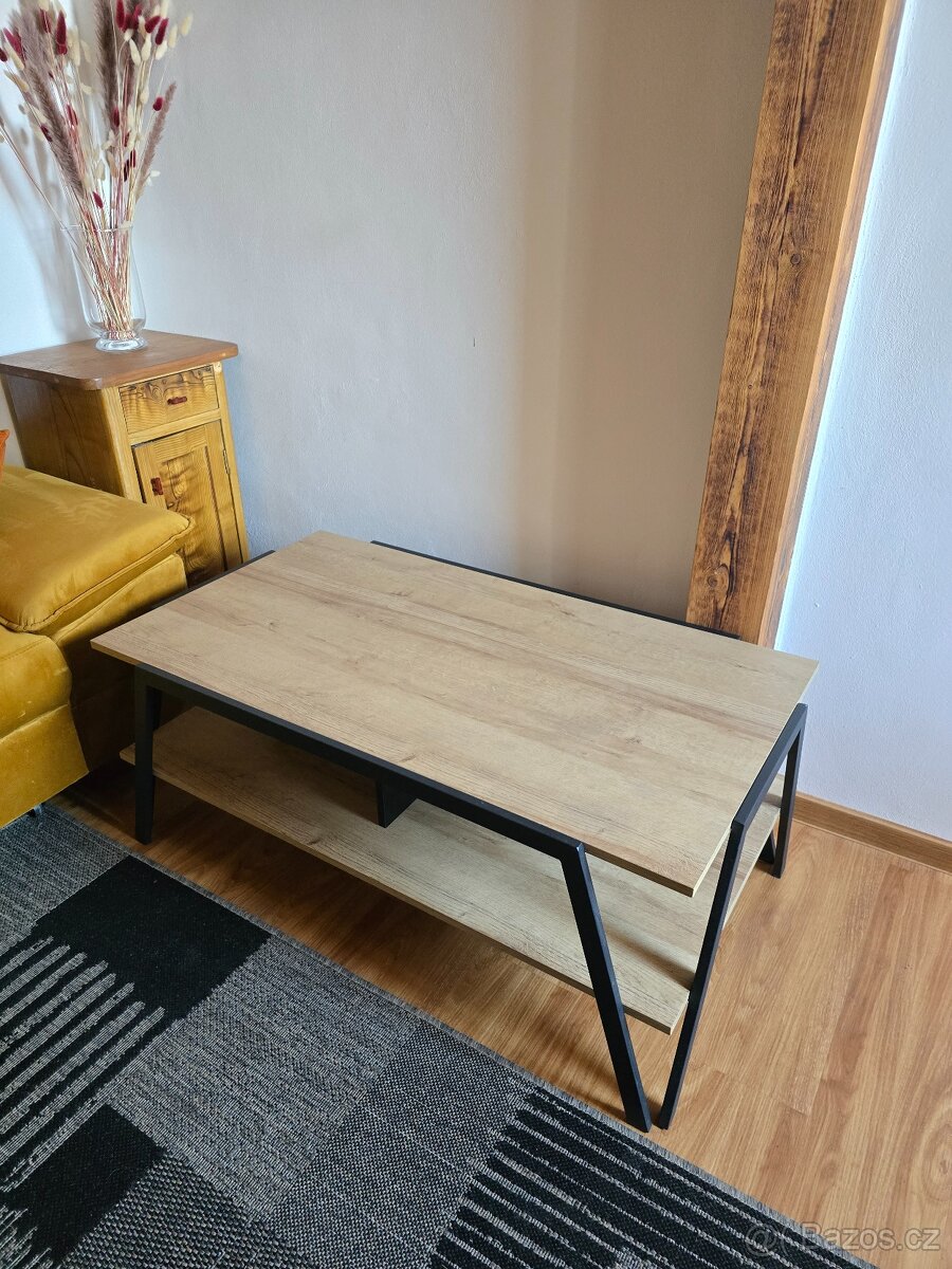 Konferenční stolek