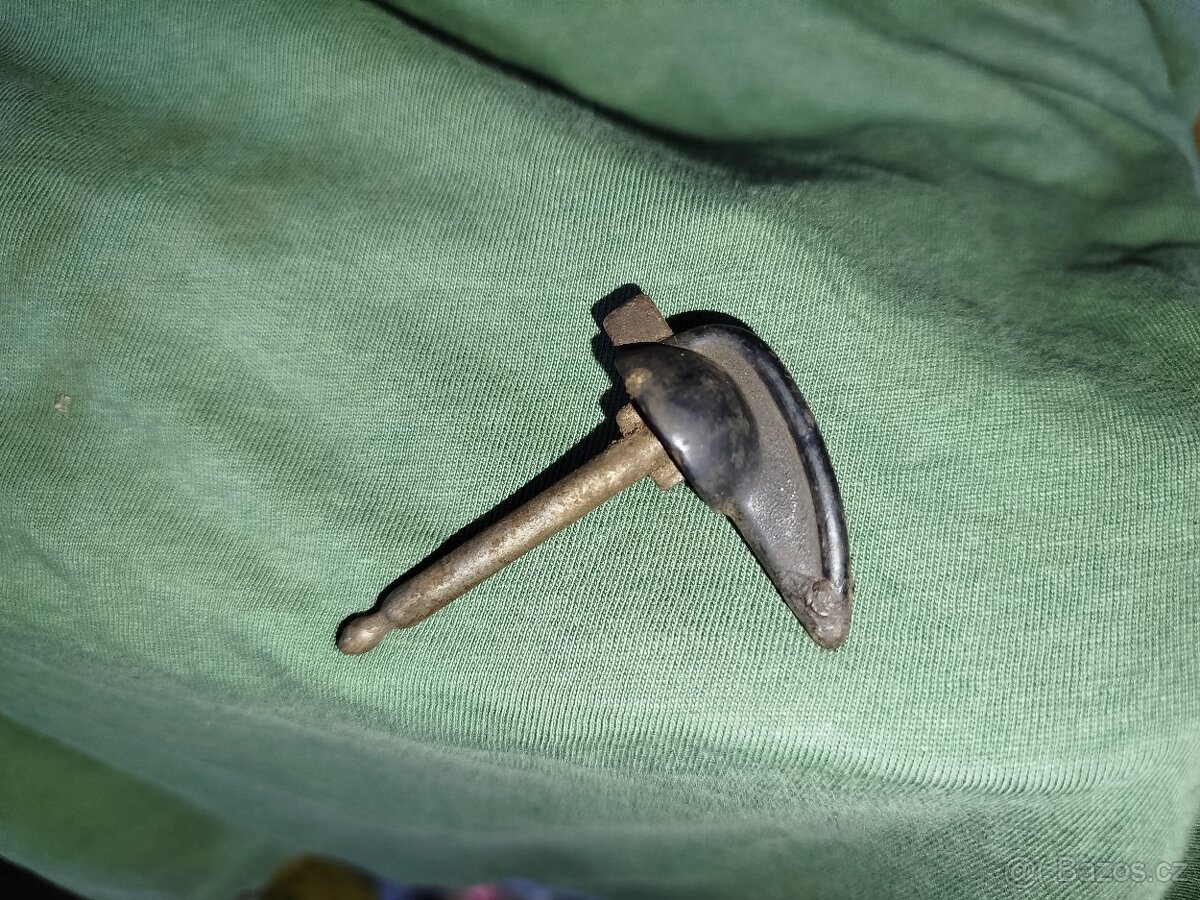 Originál klíček asi malá kývačka jawa čz 125 150 originál