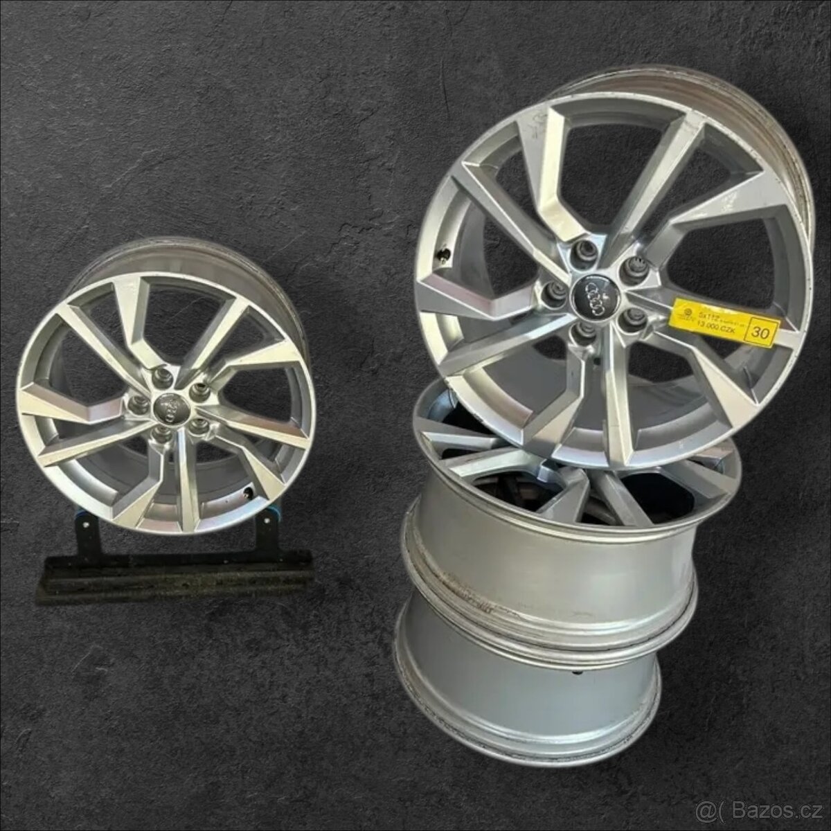 Zánovní originální alu kola Audi 5x112 r18