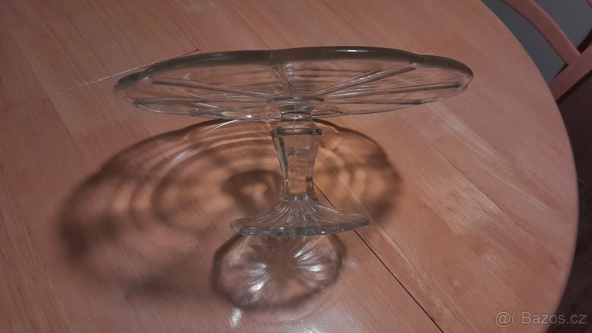 Skleněný podnos