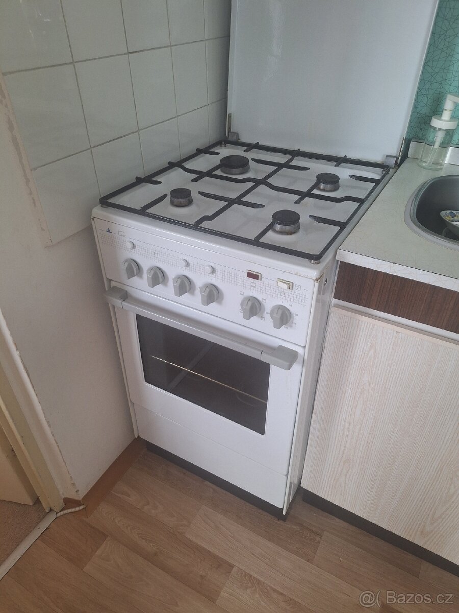 Funkční kombinovaný plynový sporák Mora Esper