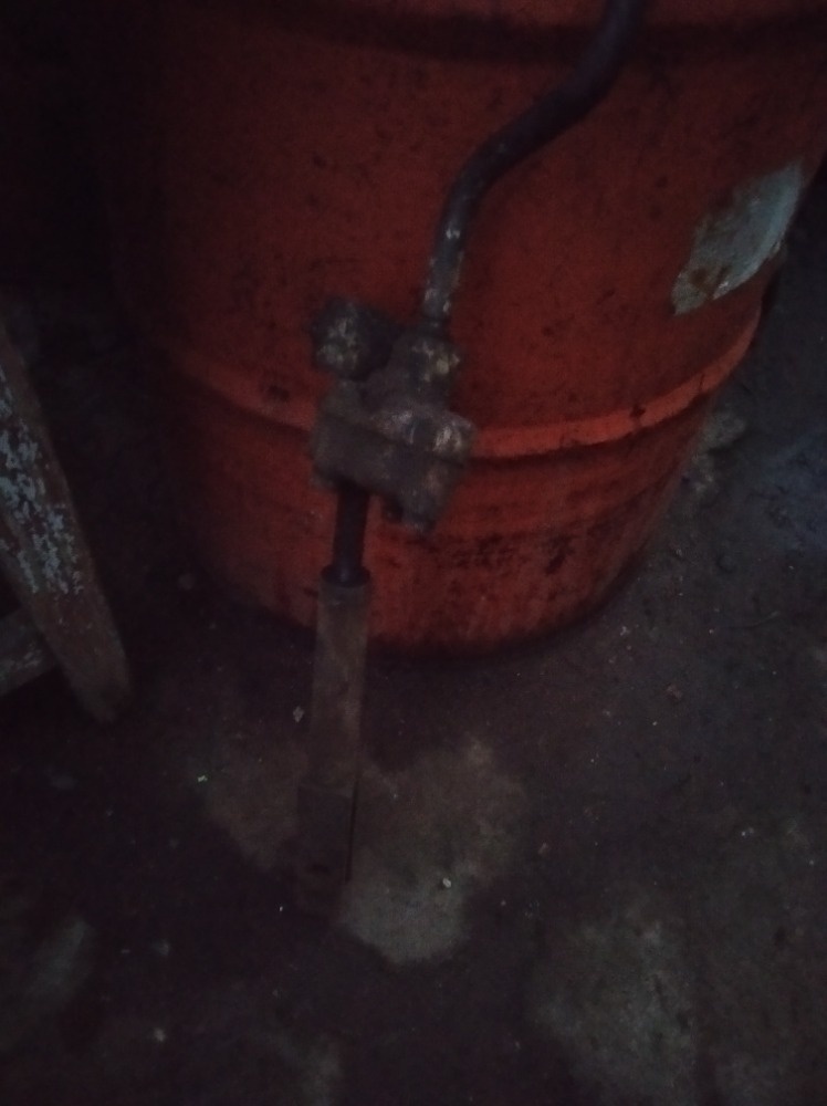 Prodám originál točící sloupek na ZETOR25