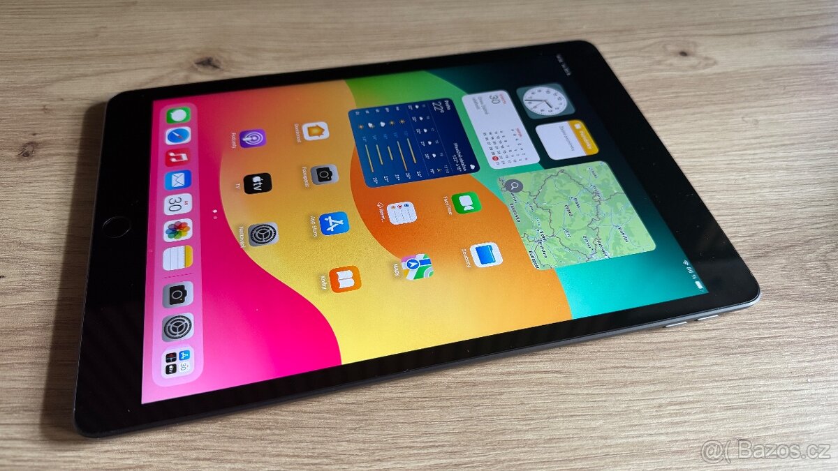 Apple iPad 8 32GB, WiFi + SIM, 2990Kč