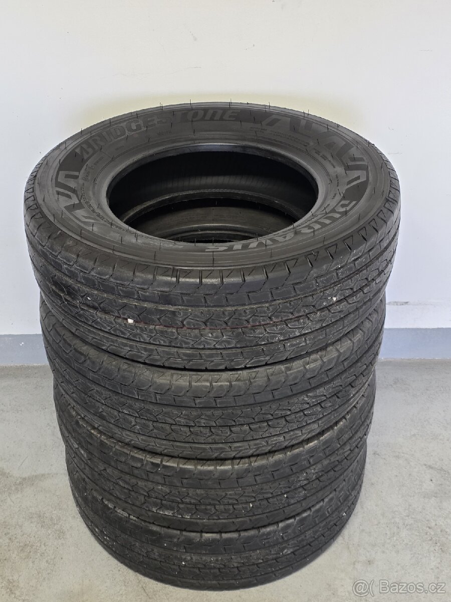 215/70/15C Letní pneumatiky Bridgestone Duravis R660