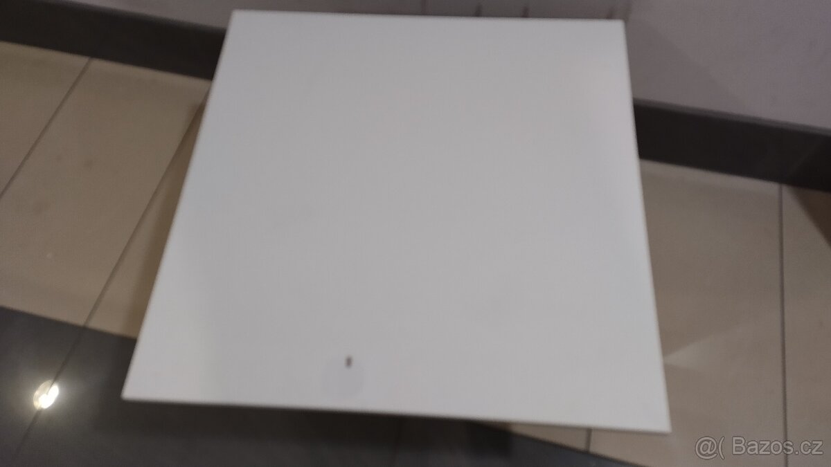 dviřka Ikea