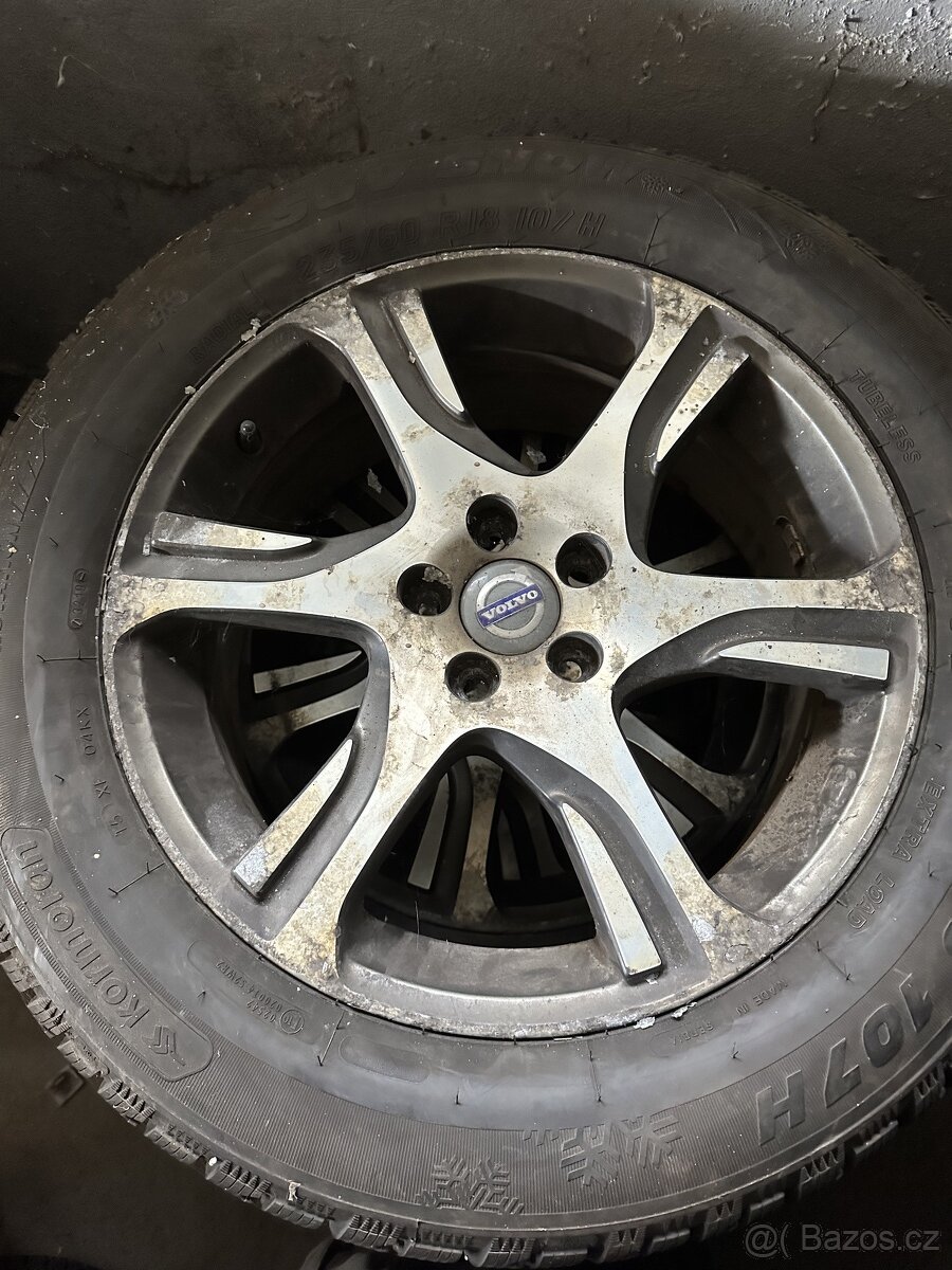 Volvo xc60 235/60/18 zimni