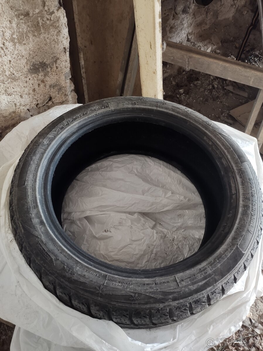 ZIMNÍ PNEU ALTENZO SPORT 205/50 R17"