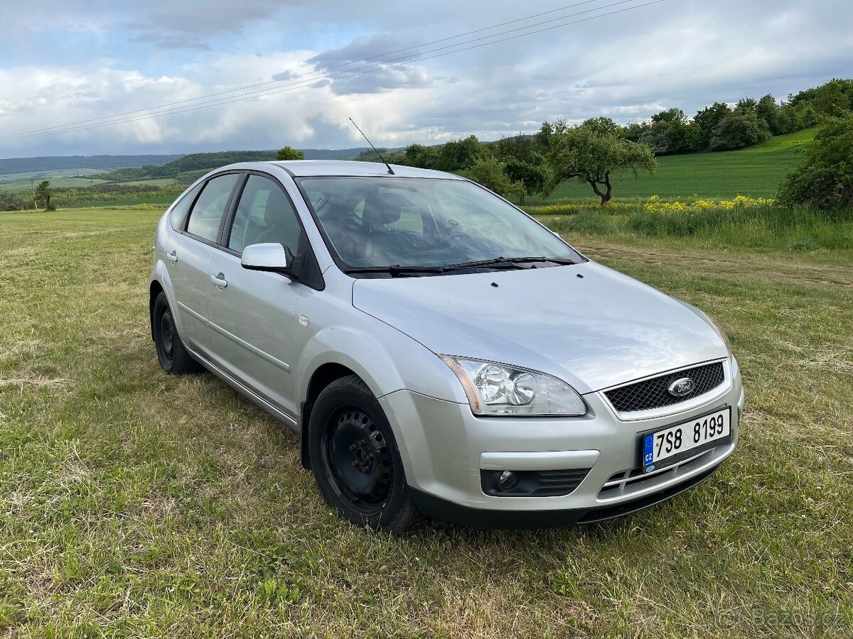 Ford Focus 1.6 hatchback