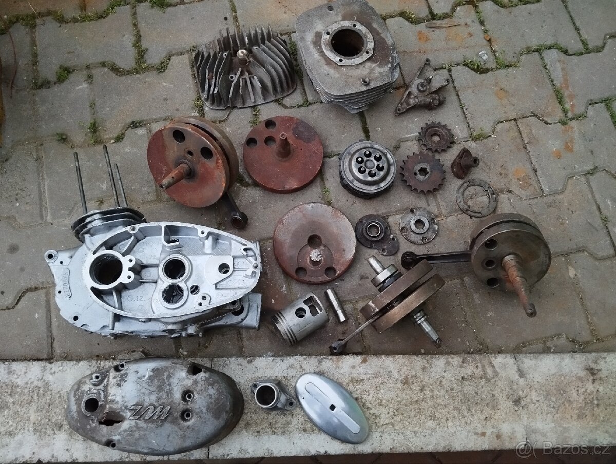 Díly motor MZ150 a další