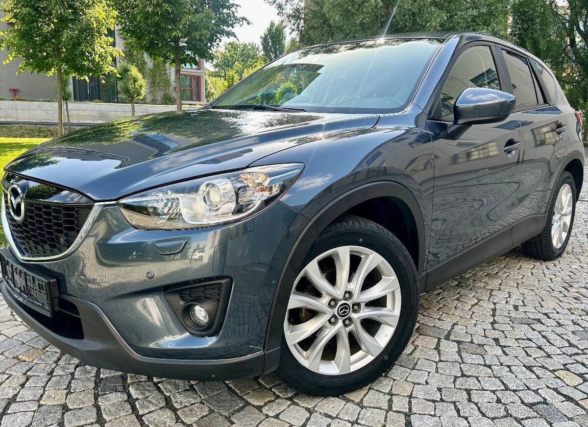 MAZDA 2.0i BENZIN 4x4 KUŽE-NAVI-Bi XEN-KAMERA-BOSE-TAŽNÉ