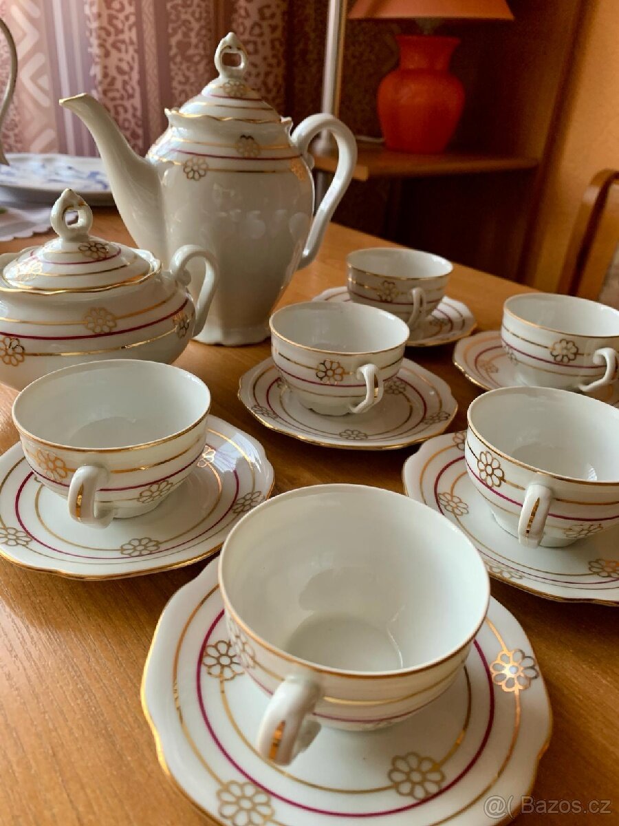 Sada porcelán nádobí