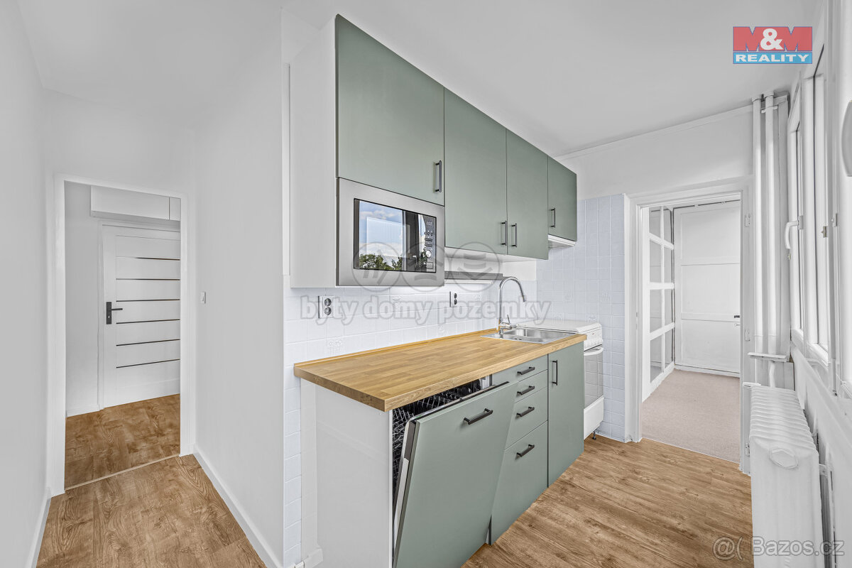 Pronájem bytu 3+1, 62 m², Hradec Králové, ul. Severní