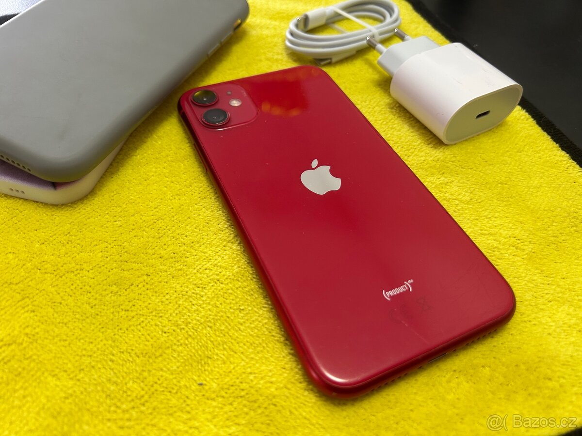 iPhone 11 Red • 128 GB • Ve velmi dobrém stavu