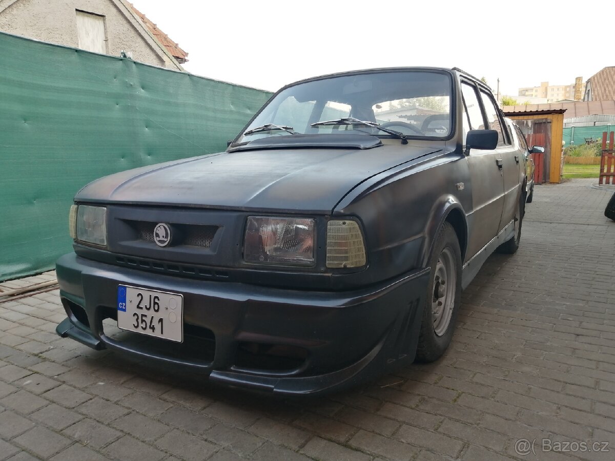 Škoda 125L