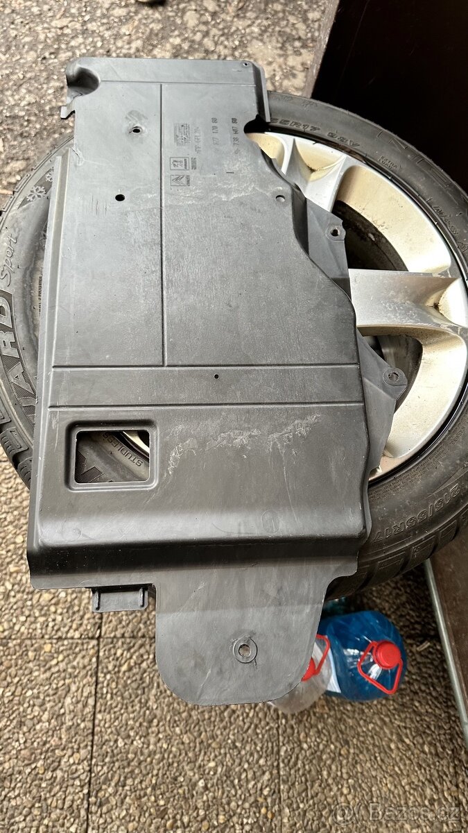 plastový kryt pod motor 1.6 thp