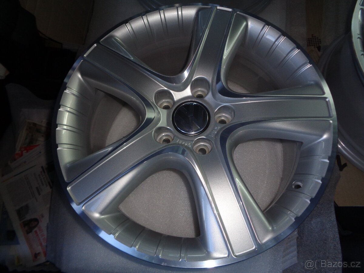 VOLKSWAGEN T5, T6 Dakar nová 18 kola 5x120