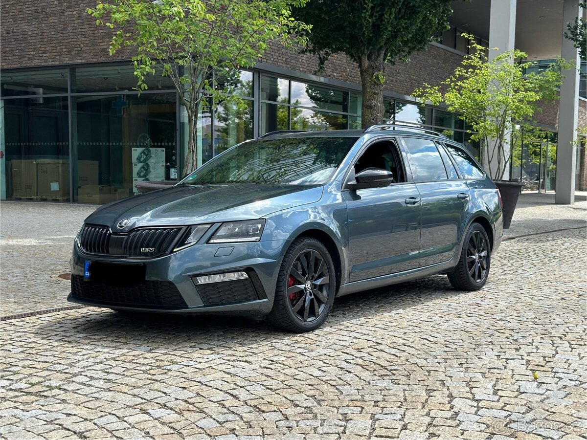 Škoda Octavia RS DSG 4x4 CANTON COLUMBUS WEBASTO
