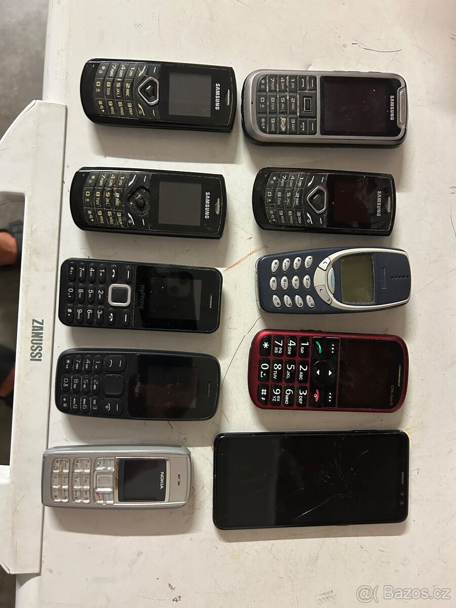 Staré mobily