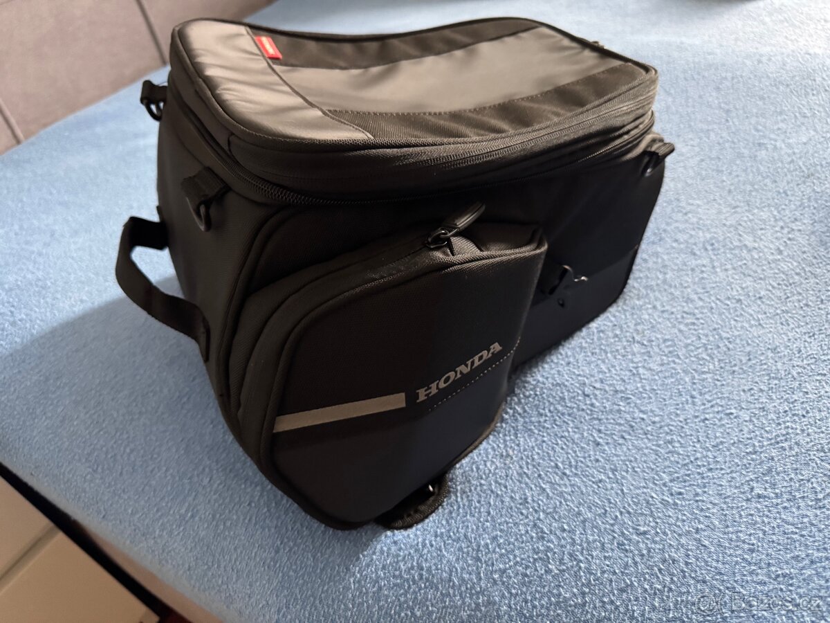 Honda brašna na sedlo