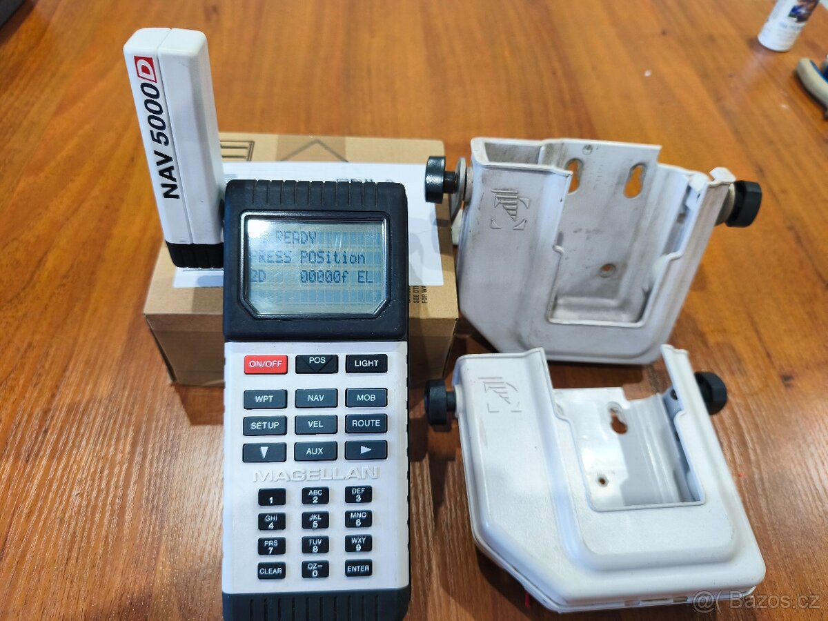 GPS - Námořní navigace Magellan Nav 5000 D