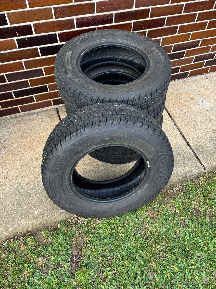 Prodám zimní pneu Barum SnoVanis 3 - 215/70 R15 C