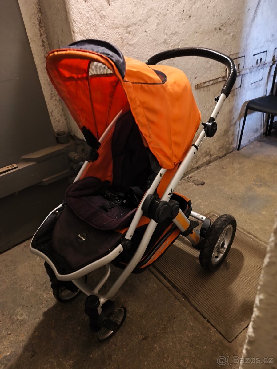 Kočárek skládací