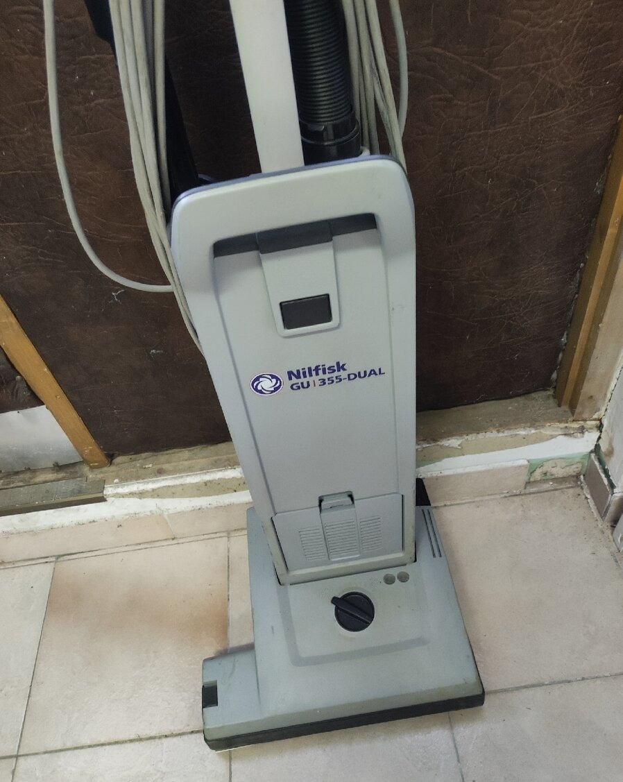 Vysavač Nilfisk GU 355 Dual