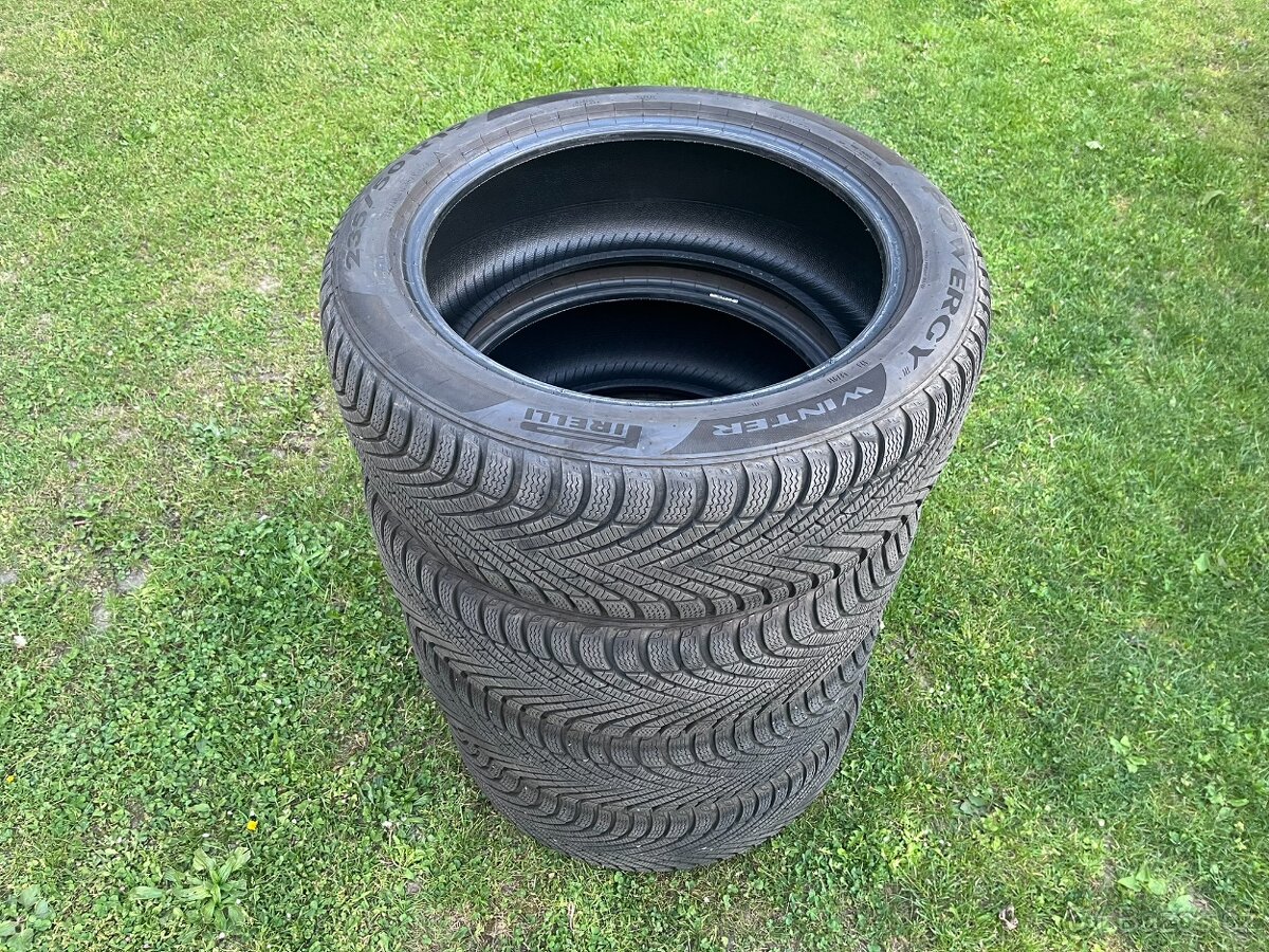 Zimní pneumatiky Pirelli Powergy Winter 235/50 R19 103 V M+S