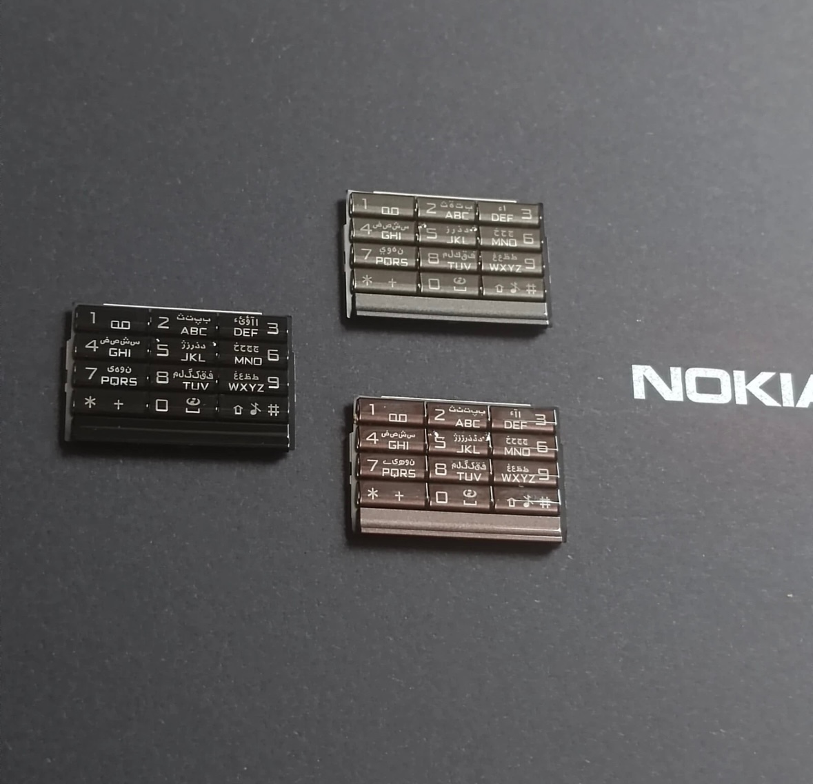 Nokia 8800 Carbon Arte klávesnice