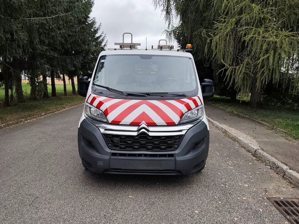 Servisní vůz s vestavbou CITROEN JUMPER - DÍLNA/KANCELÁŘ