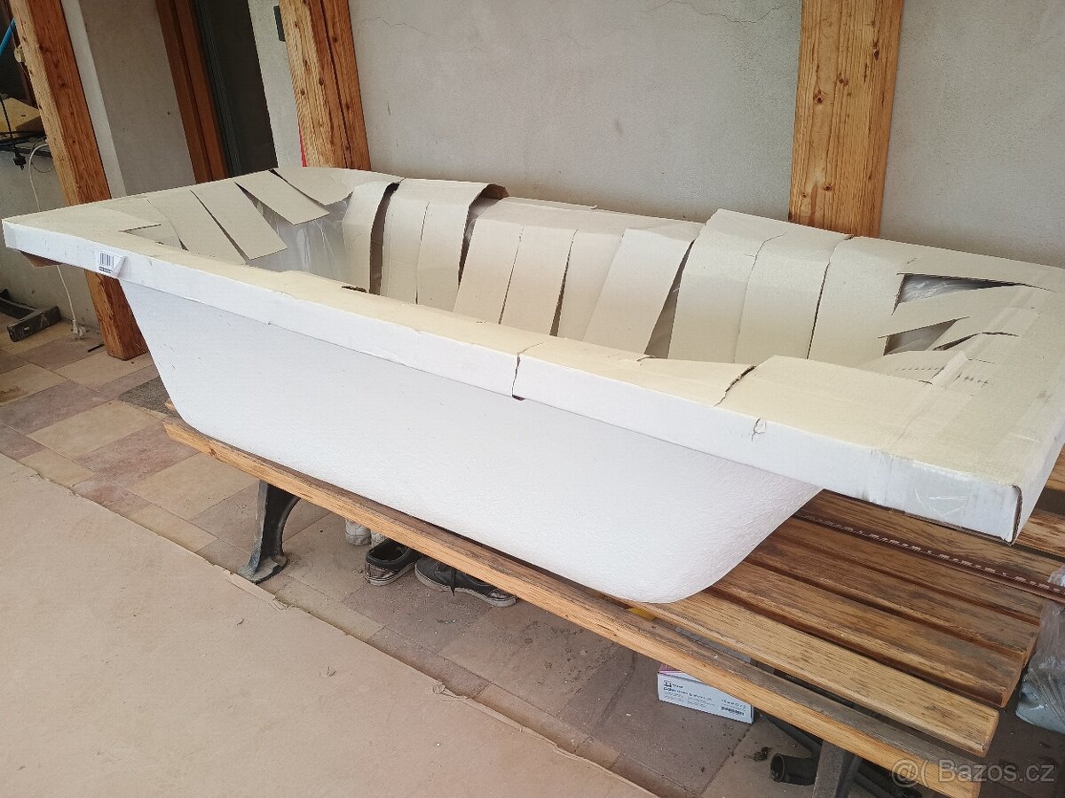 Nová vana - nerozbalená 170x70cm + nožičky