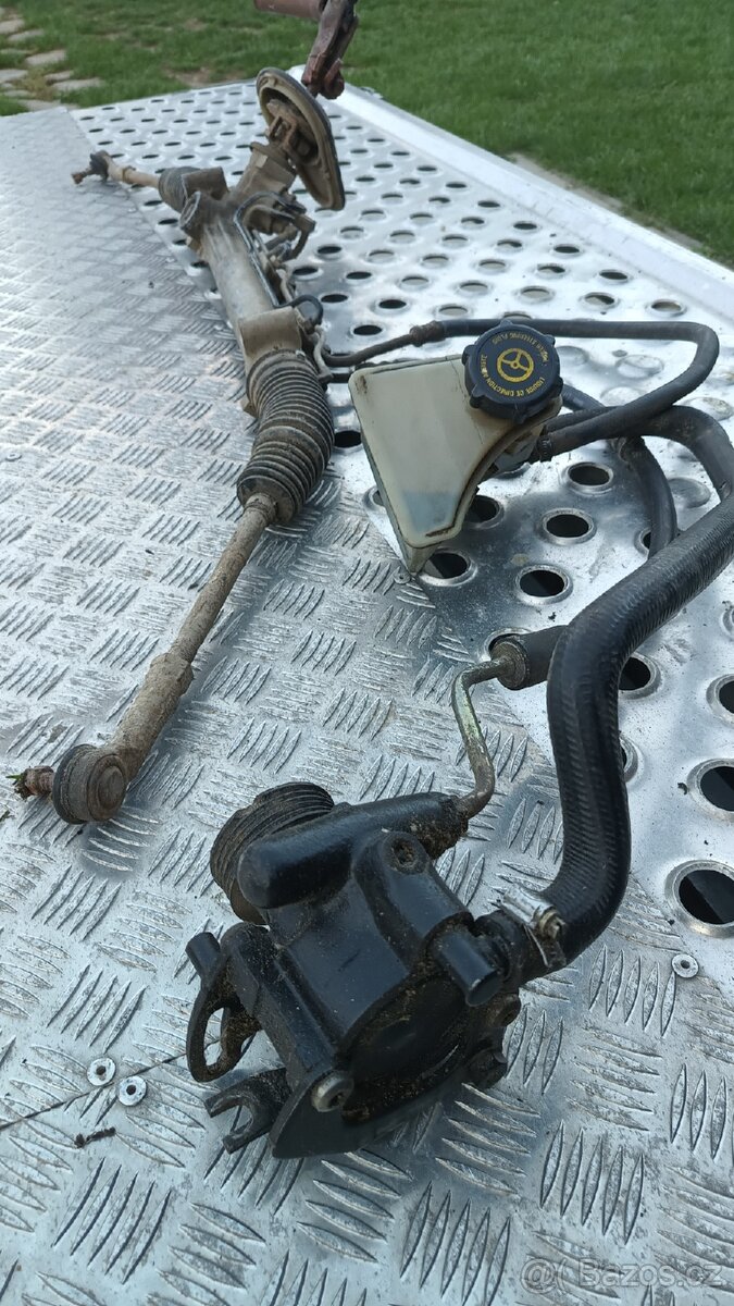 Řízení včetně čerpadla Mondeo I