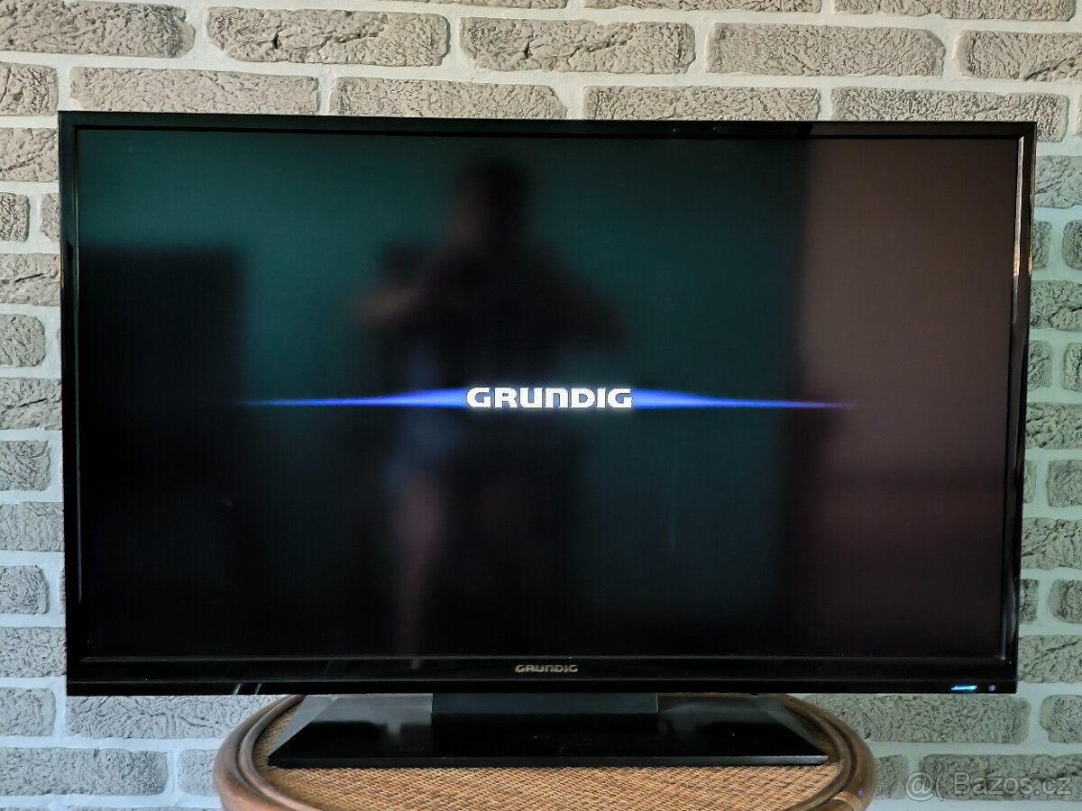 Televizor LCD Grundig 40VLE4322BF, úhlopříčka 102 cm