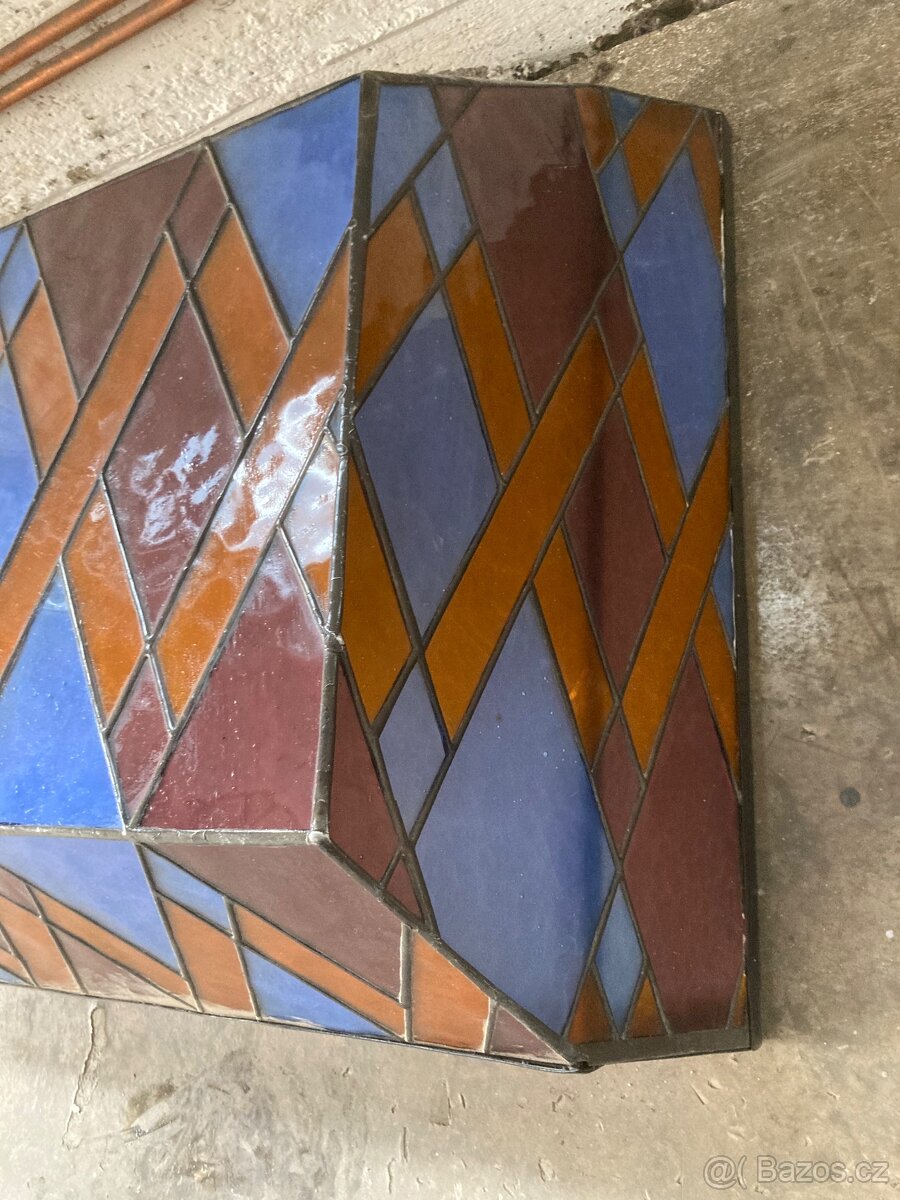 Kryt klima jednotky - ručně zhotovená vitráž
