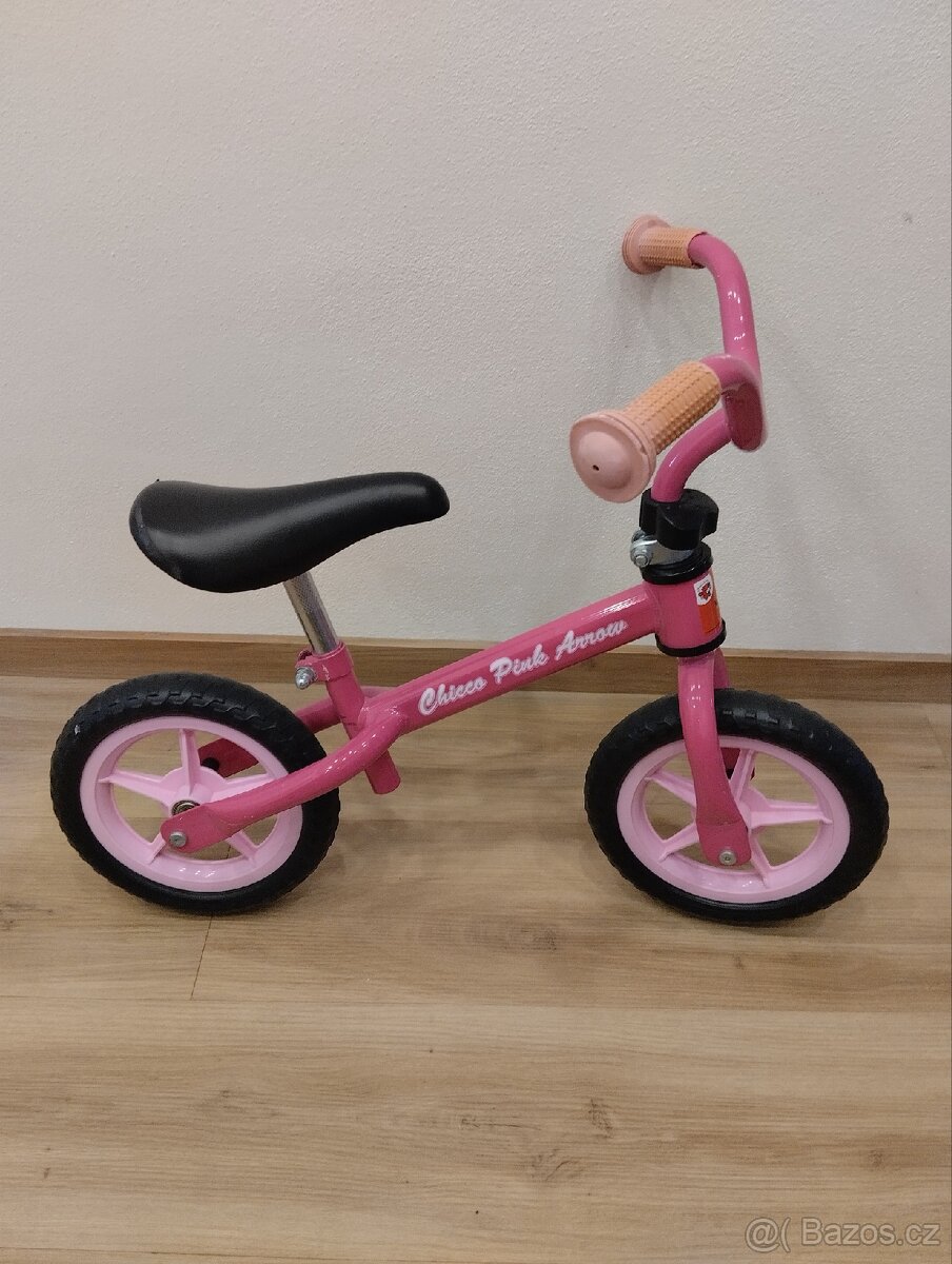 Odrážedlo Chicco Pink Arrow
