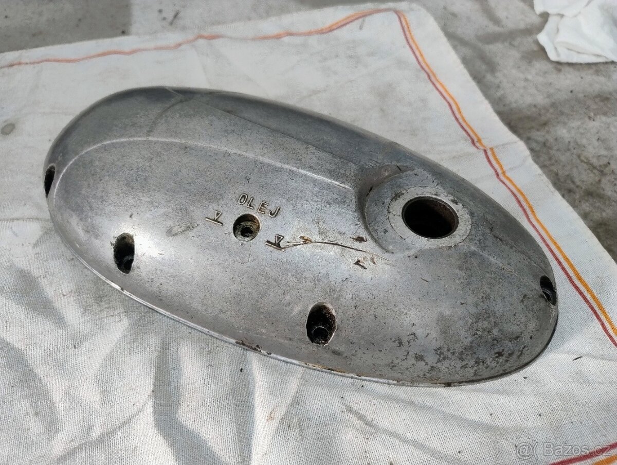 VÍKO MOTORU JAWA 175