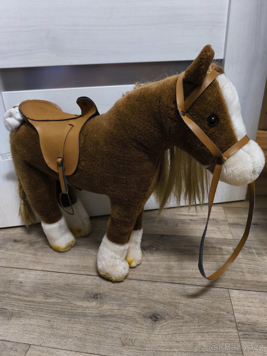 Česací poník Götz