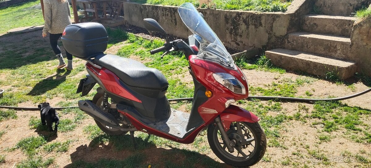 Skútr Keeway 125