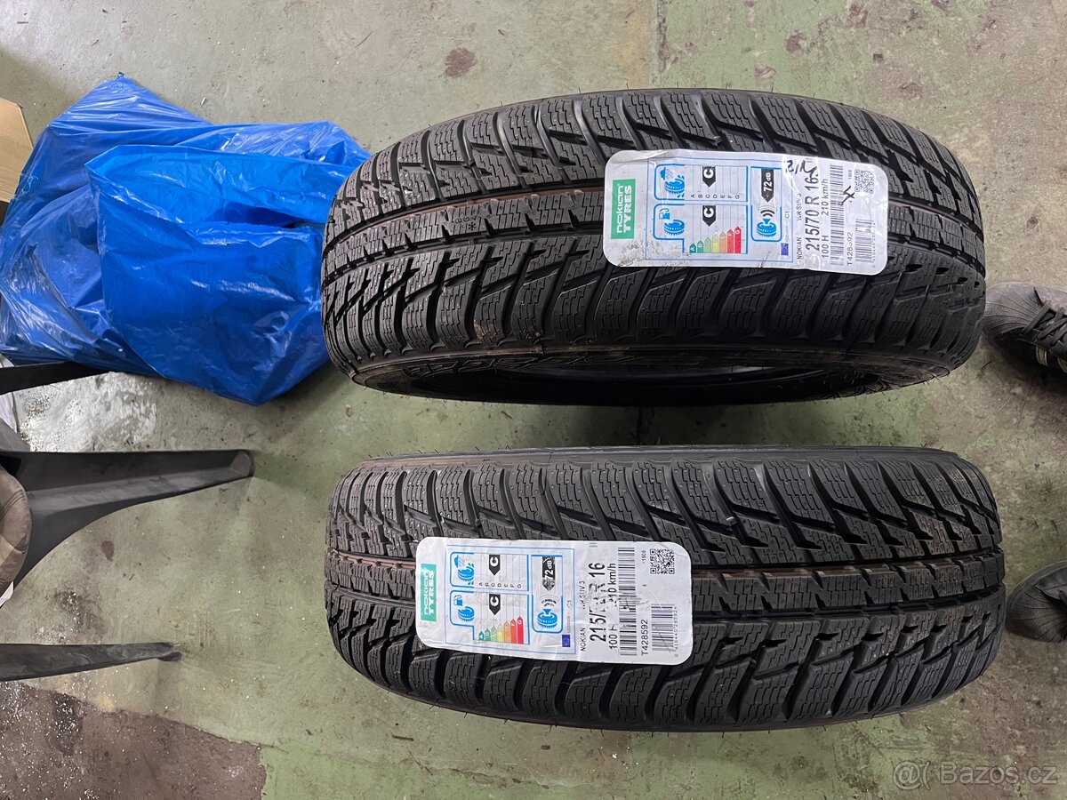 Zimní pneu 215/70 R16