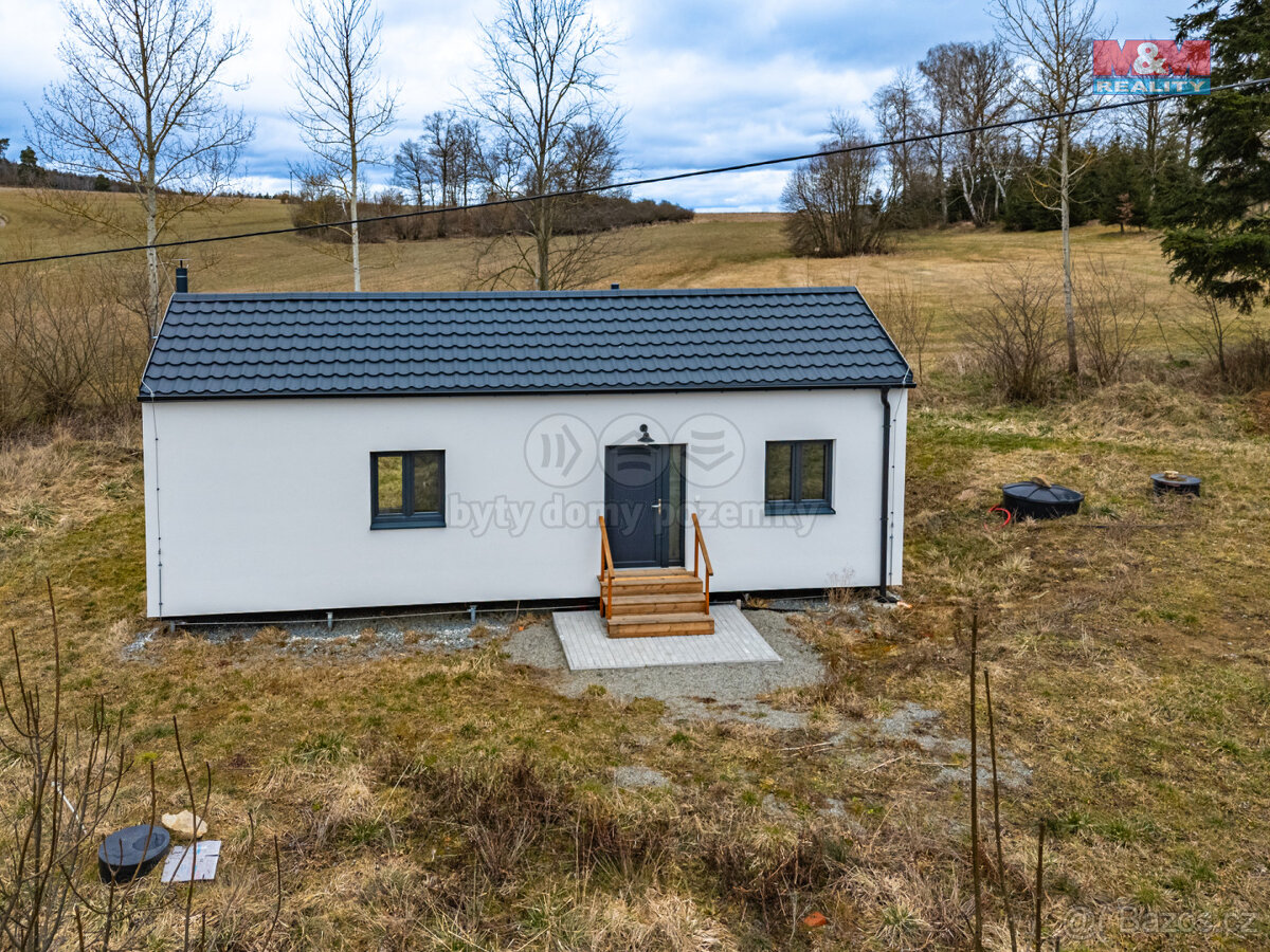 Prodej dřevostavby 40m2 a pozemku k bydlení 896m², Horoušany