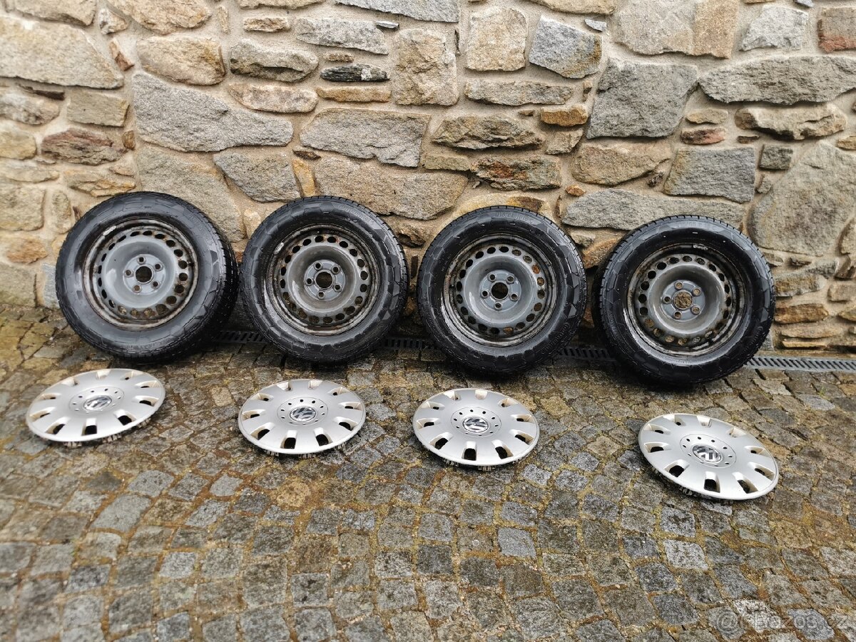 4ks ocel.disků VW T5 včetně pneu a poklic