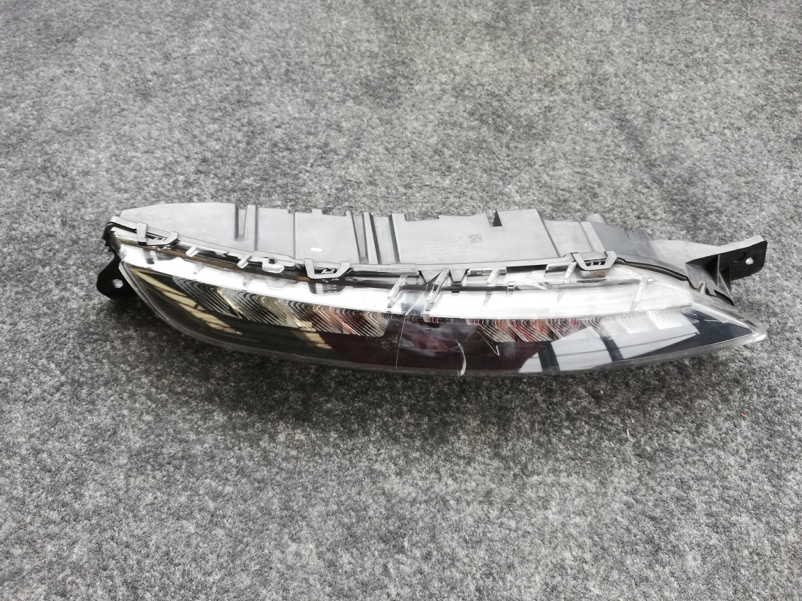 LED denní svícení pravé na Citroen C4 Picasso, od 2016-