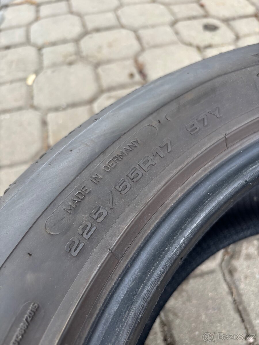 Pneumatiky Dunlup 225/55 R17 (3ks)