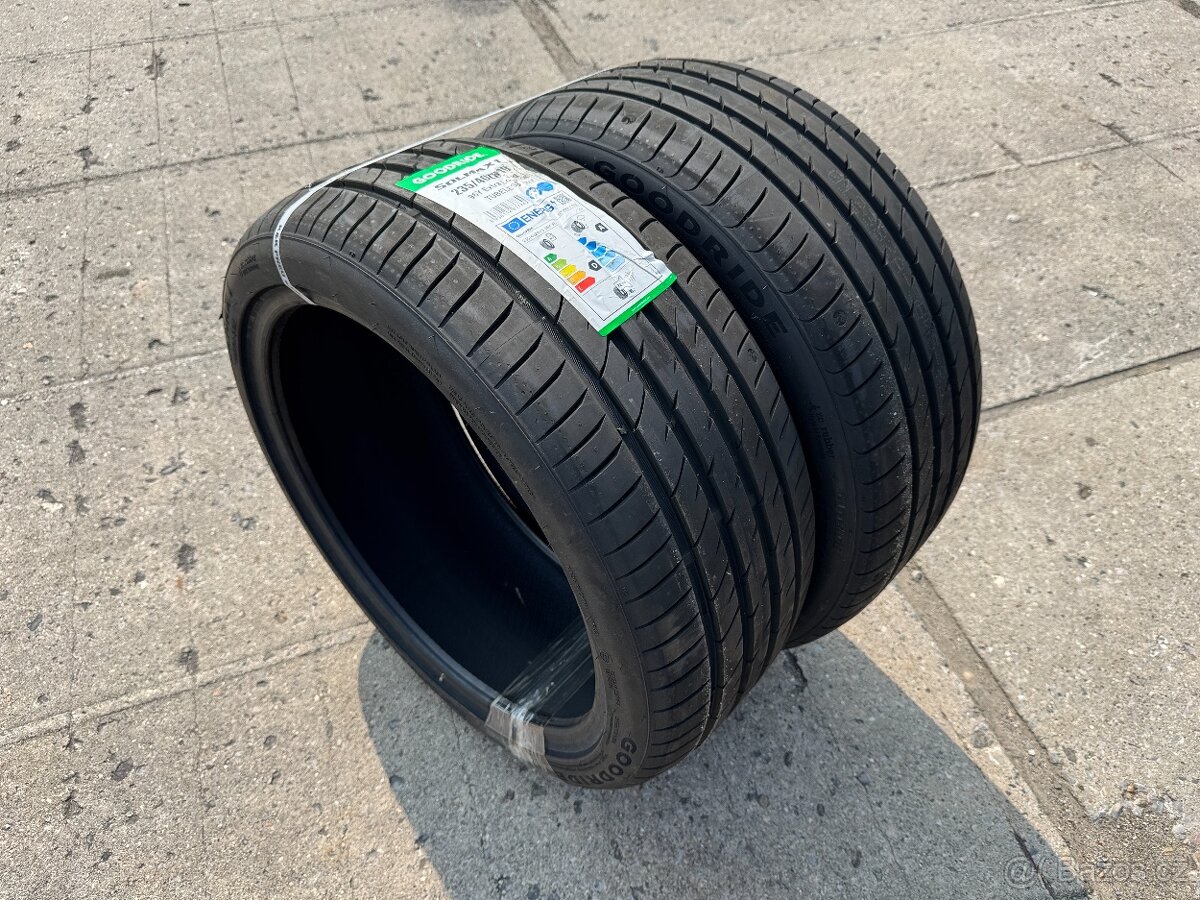 2x nové letní pneu 235/40R19 GoodRide Solmax DOT 24