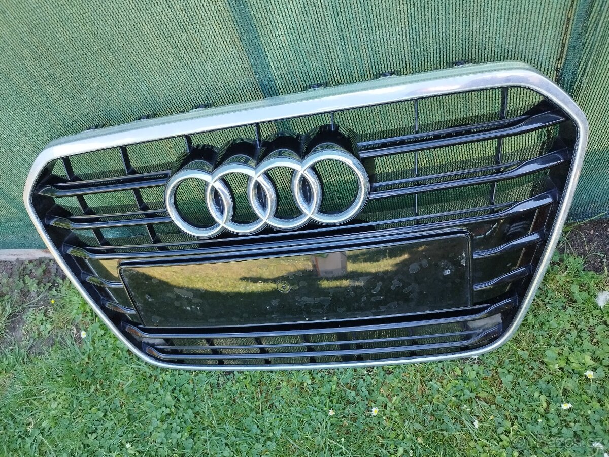 Audi A6 maska