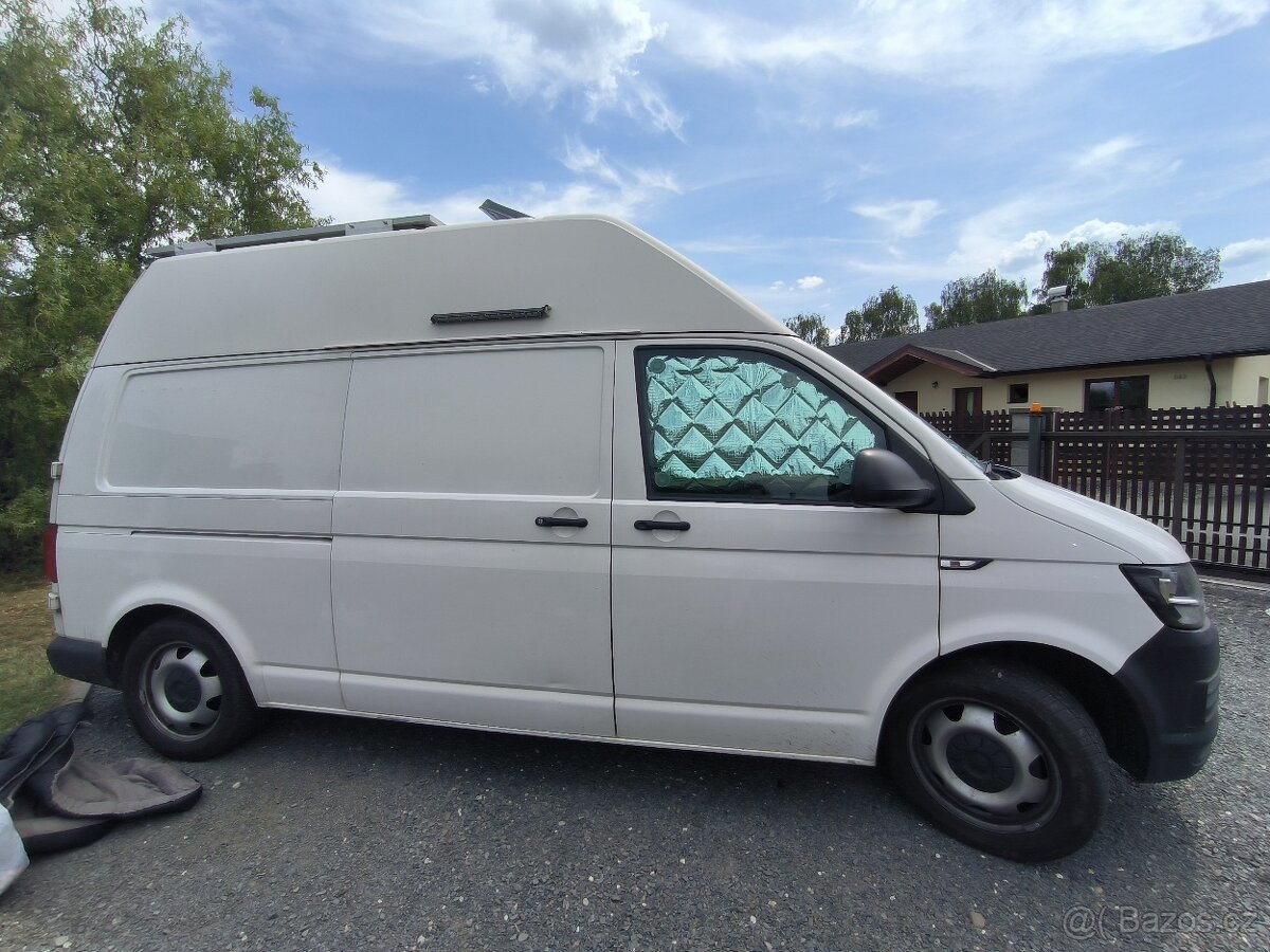 Obytná dodávka VW T6