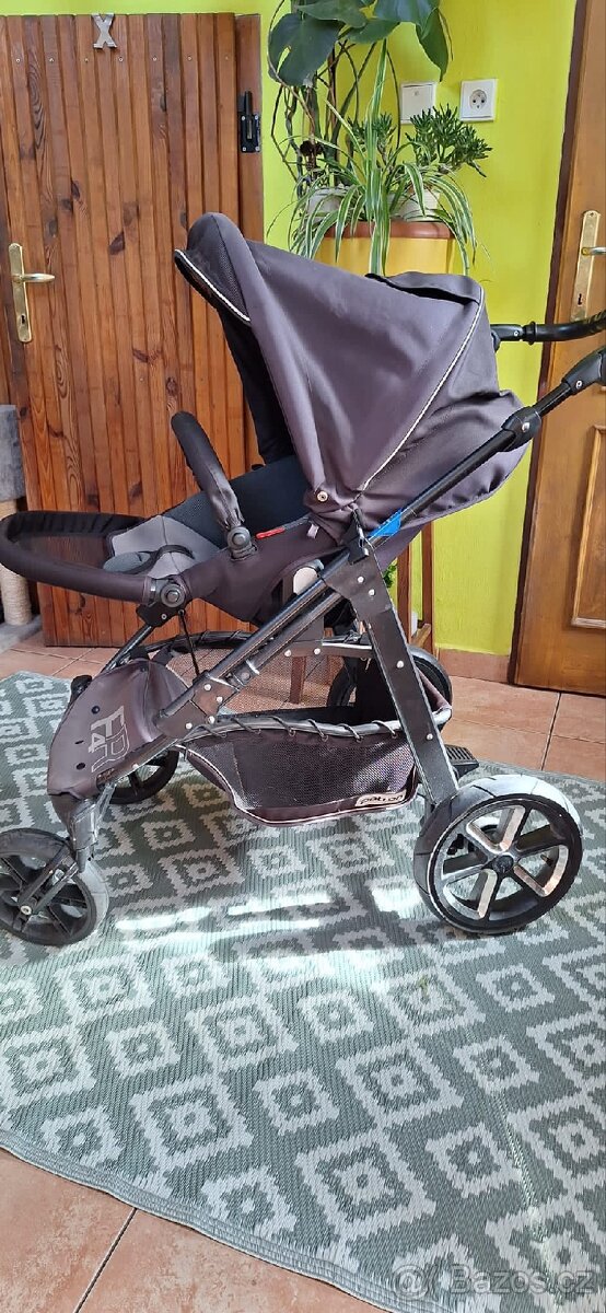 Kočárek Patron F4R