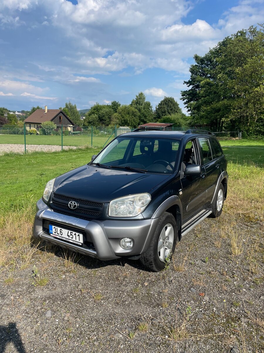 Toyota Rav4, 2.0vvti automat, rok 2006