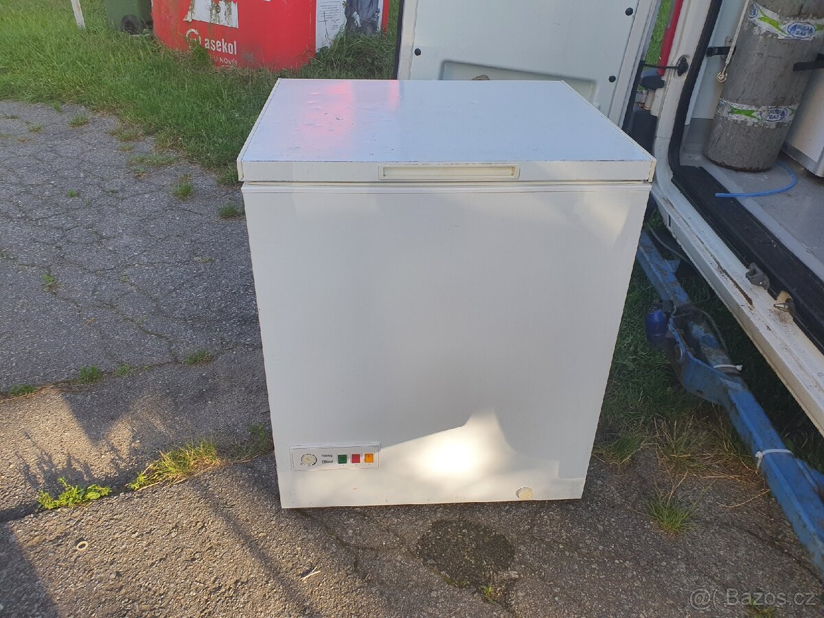 Prodám pultový mrazák 210l